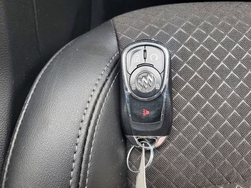 Used 2019 Buick Enclave Essence image 26