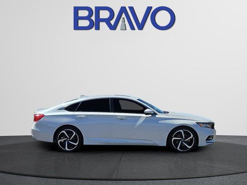 Used 2018 Honda Accord Sport image 3