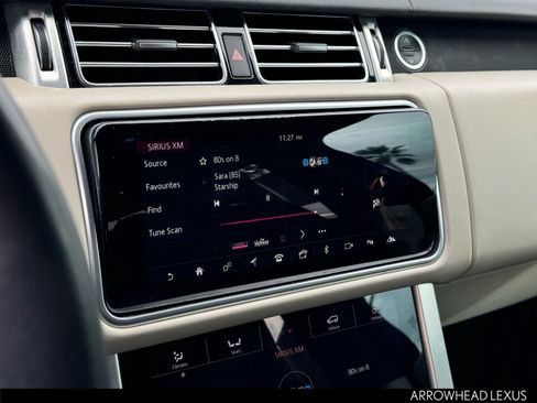 Used 2018 Land Rover Range Rover HSE image 26