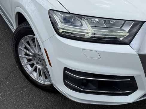 Used 2017 Audi Q7 3.0T Prestige AWD/4WD image 5