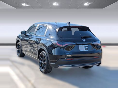 Used 2025 Honda HR-V Sport image 3