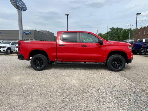Used 2024 Chevrolet Silverado 1500 LT Trail Boss w/ Convenience Package II AWD/4WD image 9
