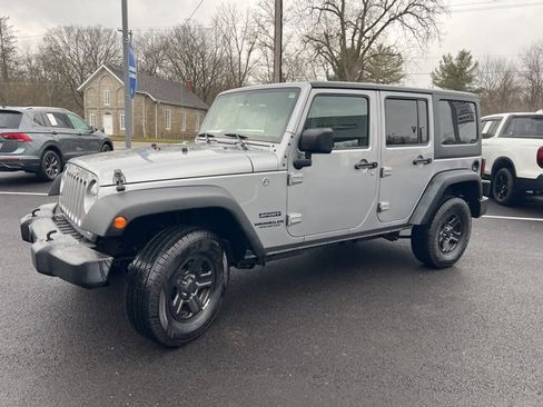 Used 2016 Jeep Wrangler Unlimited Sport w/ Connectivity Group image 28