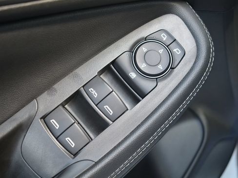 Used 2022 Buick Encore GX Preferred w/ Sport Touring Package FWD image 8