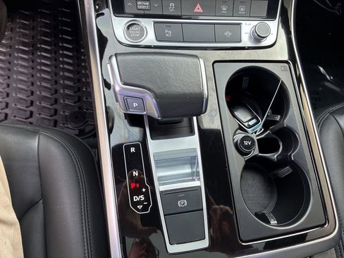 Used 2021 Audi Q7 3.0T Premium Plus w/ Premium Plus Package image 22