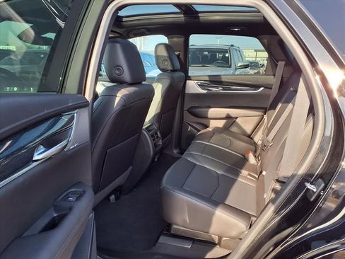 Used 2023 Cadillac XT5 Premium Luxury image 10