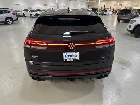 New 2026 Volkswagen Atlas Cross Sport SEL R-Line AWD/4WD image 8