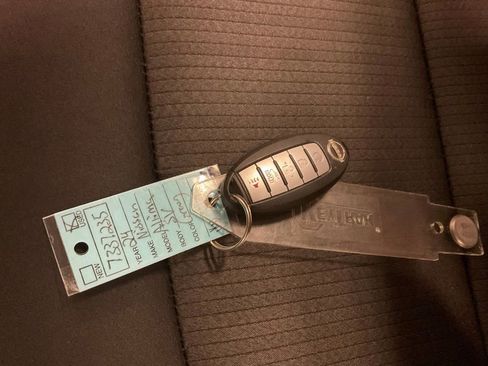 Used 2024 Nissan Altima 2.5 SV image 29