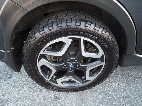 Used 2019 Subaru Crosstrek 2.0i Limited w/ Moonroof Package w/Navigation image 39