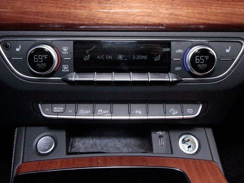 Used 2022 Audi Q5 2.0T Premium Plus image 16