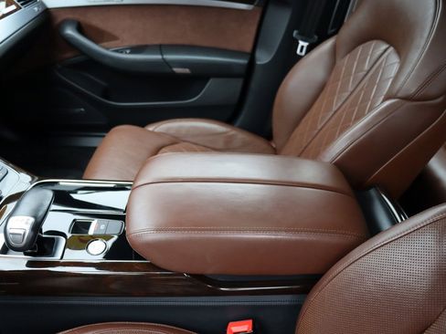 Used 2015 Audi A8 4.0T w/ Luxury Package image 23