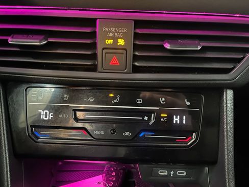 Used 2025 Volkswagen Jetta GLI Autobahn image 17