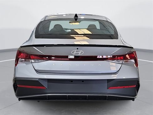 New 2025 Hyundai Elantra Sport image 6