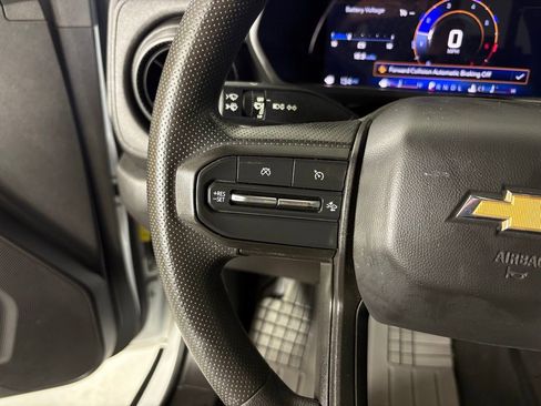 Used 2024 Chevrolet Colorado W/T w/ WT Convenience Package RWD image 22