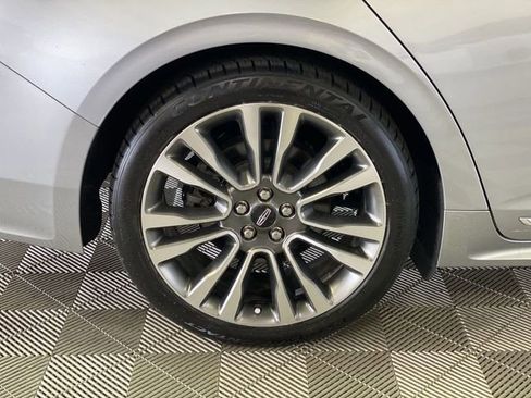 Used 2020 Lincoln Continental Reserve w/ Luxury Package AWD/4WD image 40