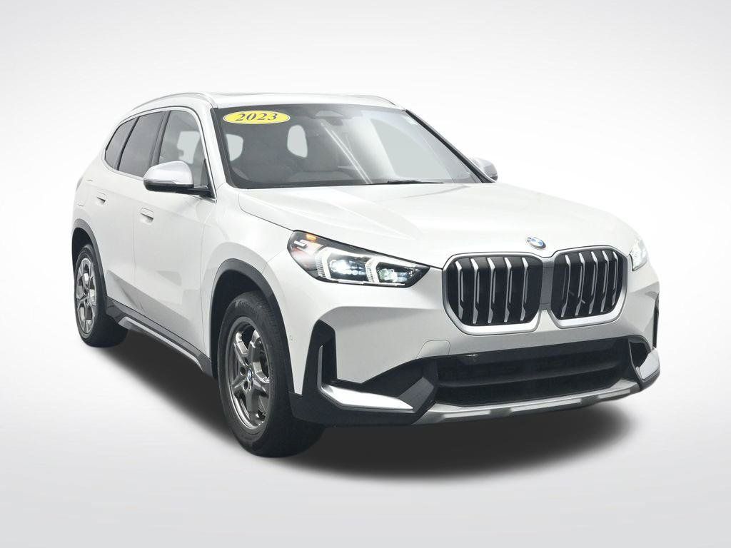 Used 2023 BMW X1 xDrive28i w/ Convenience Package AWD/4WD image 3