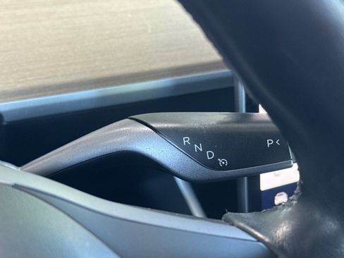 Used 2018 Tesla Model 3 Long Range RWD image 17