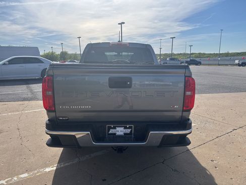 Used 2022 Chevrolet Colorado W/T image 4