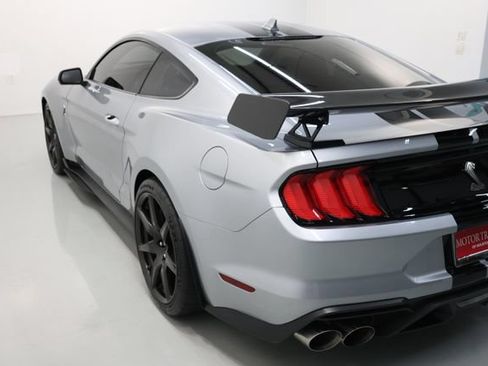 Used 2020 Ford Mustang Shelby GT500 w/ Carbon Fiber Track Pack RWD image 66