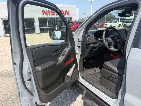 Used 2026 Nissan Frontier PRO-4X w/ Pro Premium Package AWD/4WD image 11