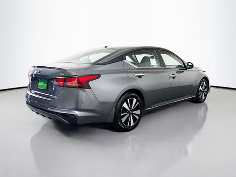 Used 2022 Nissan Altima 2.5 SV FWD image 10