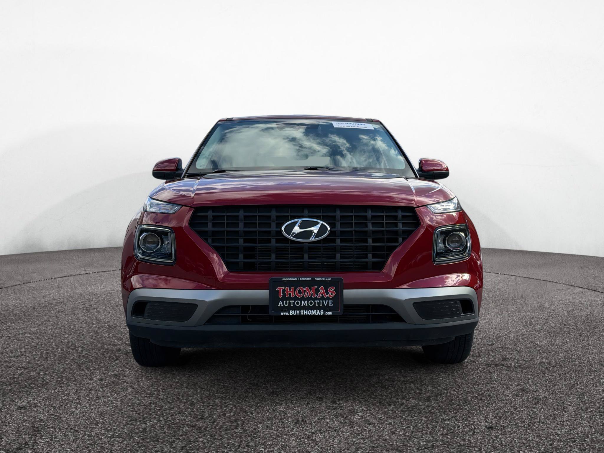 Certified 2025 Hyundai Venue SE FWD image 2
