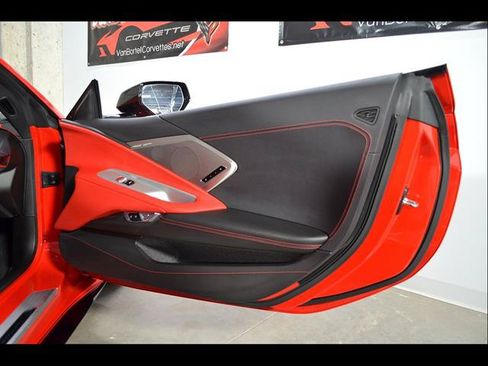Used 2021 Chevrolet Corvette Stingray Preferred Cpe w/ Z51 Performance Package RWD image 19