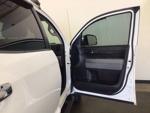 Used 2012 Toyota Tundra 2WD CrewMax w/ Tow Pkg image 14