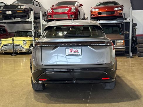 Used 2024 Nissan Ariya AWD image 11