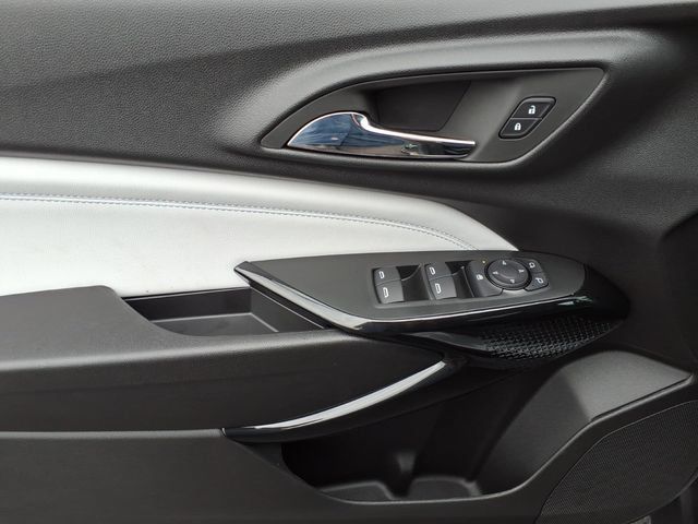 New 2026 Chevrolet Trax LT w/ Midnight Edition FWD image 9