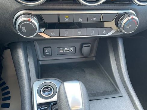 Used 2024 Nissan Sentra SV image 22