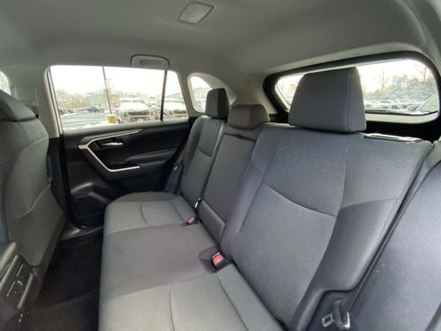 Used 2024 Toyota RAV4 XLE image 28