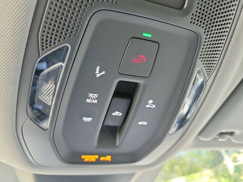 Used 2025 Audi Q5 Premium w/ Convenience Package AWD/4WD image 19