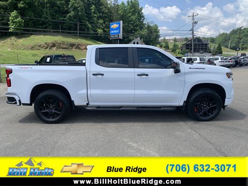 Used 2024 Chevrolet Silverado 1500 RST w/ Redline Edition AWD/4WD image 1