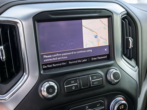 Used 2019 GMC Sierra 1500 SLT AWD/4WD image 18