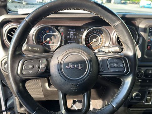 Used 2021 Jeep Wrangler Unlimited Sport AWD/4WD image 19