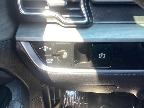 Used 2024 Kia Sportage X-Line w/ X-Line Premium Package AWD/4WD image 32