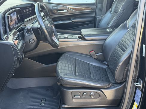 Used 2021 Cadillac Escalade Sport Platinum AWD/4WD image 18