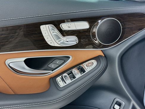 Used 2022 Mercedes-Benz GLC 300 4MATIC Coupe image 19