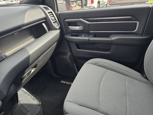 Used 2024 RAM 2500 Big Horn w/ Bed Utility Group image 19