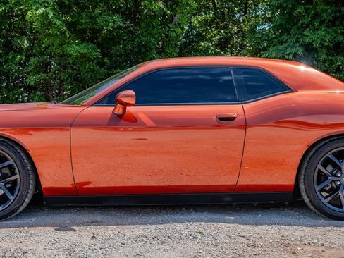 Used 2020 Dodge Challenger SXT w/ Blacktop Package RWD image 2