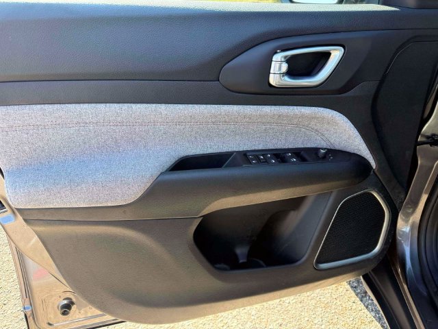 Certified 2022 Jeep Compass Latitude AWD/4WD image 15