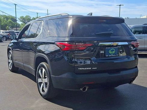 Certified 2023 Chevrolet Traverse LT w/ LT Premium Package AWD/4WD image 9