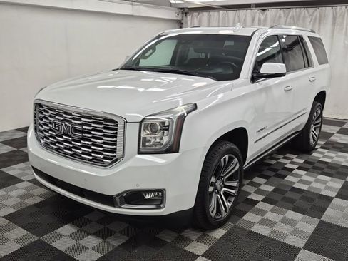 Used 2019 GMC Yukon Denali w/ Denali Ultimate Package image 3