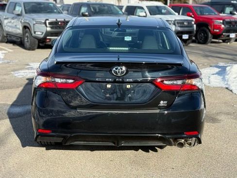 Used 2023 Toyota Camry SE image 6