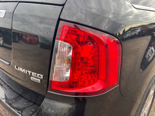 Used 2013 Ford Edge Limited AWD/4WD image 11