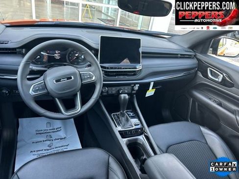 Used 2026 Jeep Compass Latitude AWD/4WD image 13