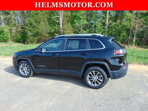 Used 2020 Jeep Cherokee Latitude Plus w/ Comfort/Convenience Group image 5