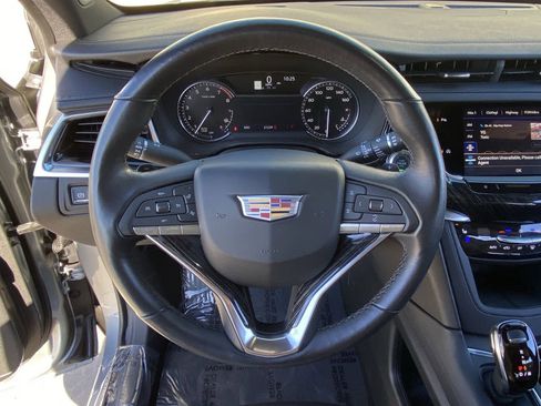 Certified 2025 Cadillac XT6 Premium Luxury image 24