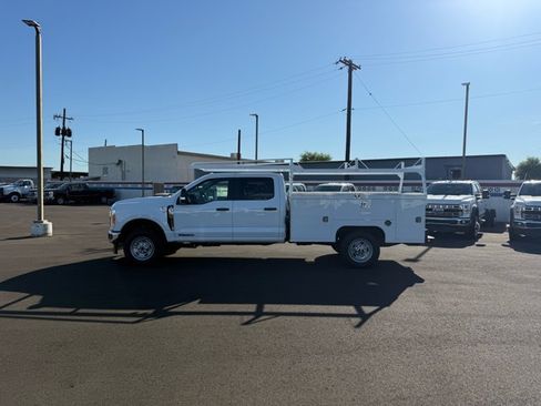 New 2026 Ford F350 XL w/ XL Chrome Package AWD/4WD image 4